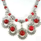 Ожерелье Тибетского серебра с красным кораллом